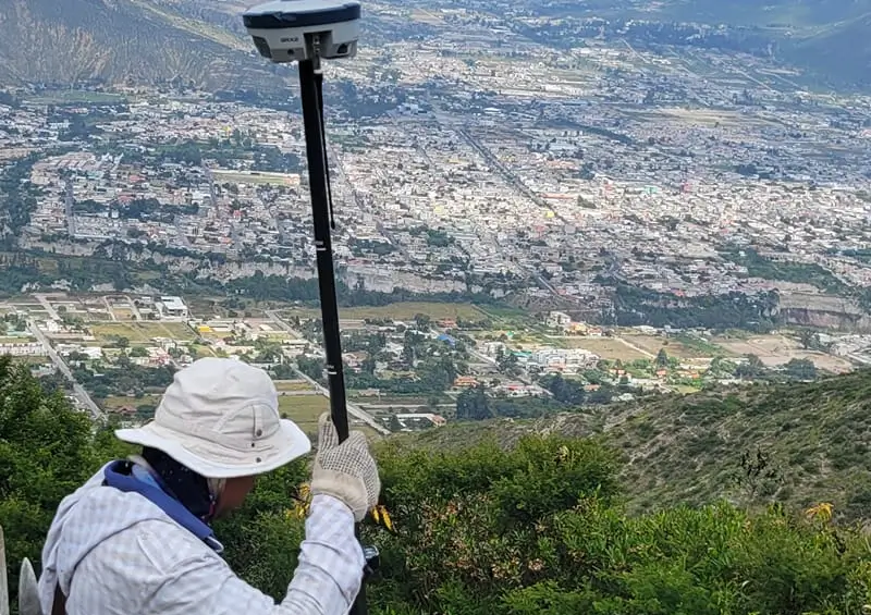 Vista-de-ciudad Levantamiento en el mirador de la ciudad